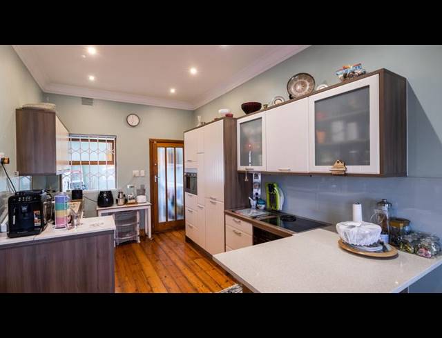 2 BEDROOM HOUSE FOR SALE IN UNIVERSITY ESTATE